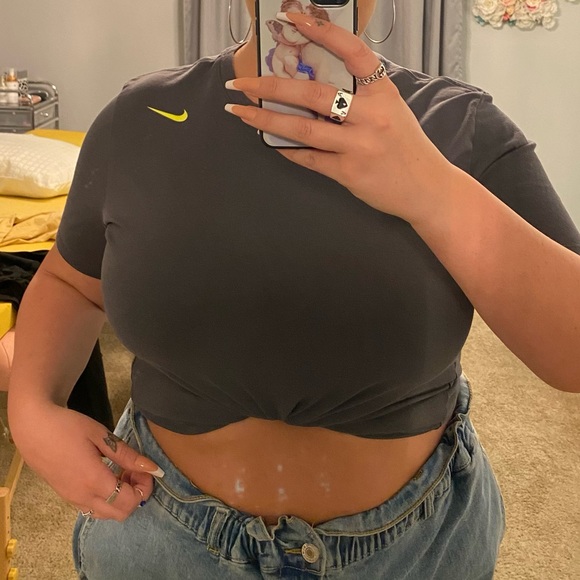 Nike Dri Fit Gray & Lime Green Yellow Swoosh Tee T Shirt - Picture 3 of 8